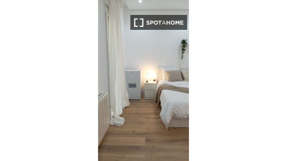 Double room Madrid, 7 beds — photo 31