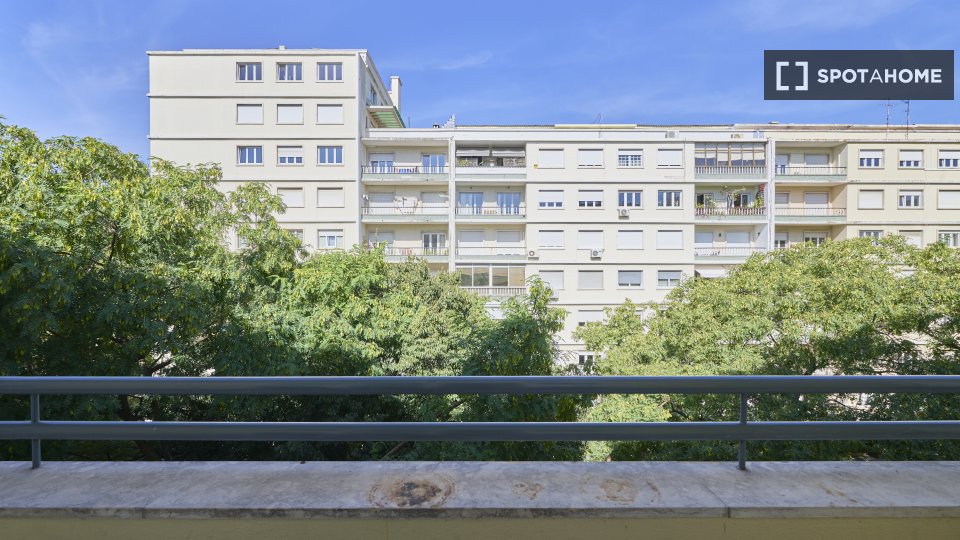 Double room Lisbon, 16 beds — photo 1