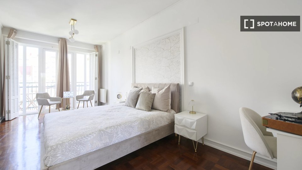Double room Lisbon, 7 beds — photo 1