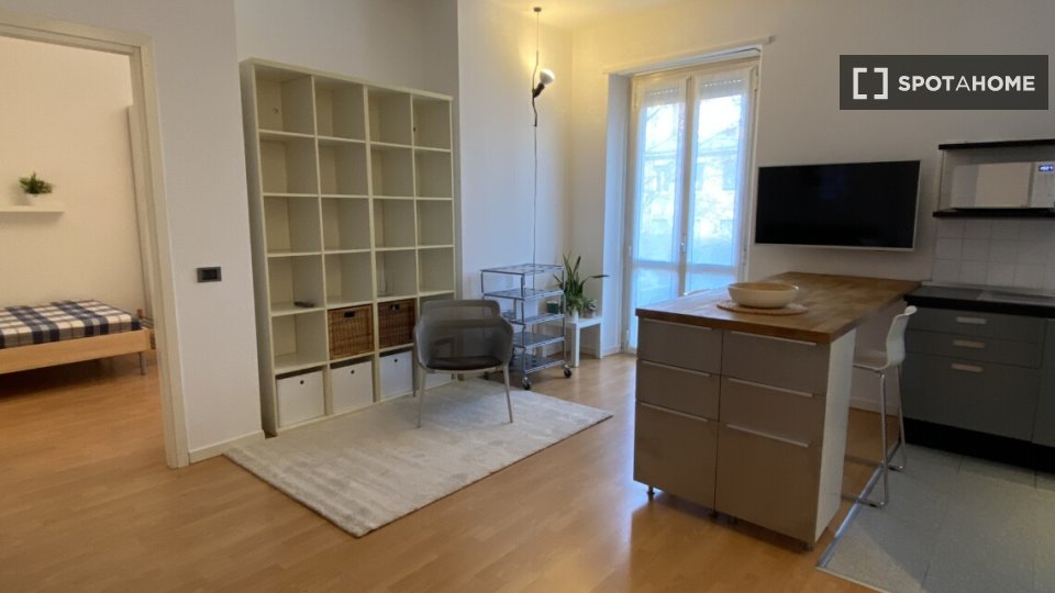 Apartment Milan, 1 bed, 60m² — photo 2