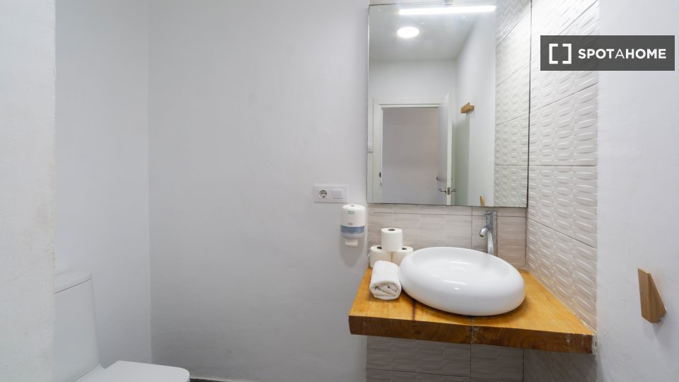 Apartment Valencia, 3 beds, 70m² — photo 35