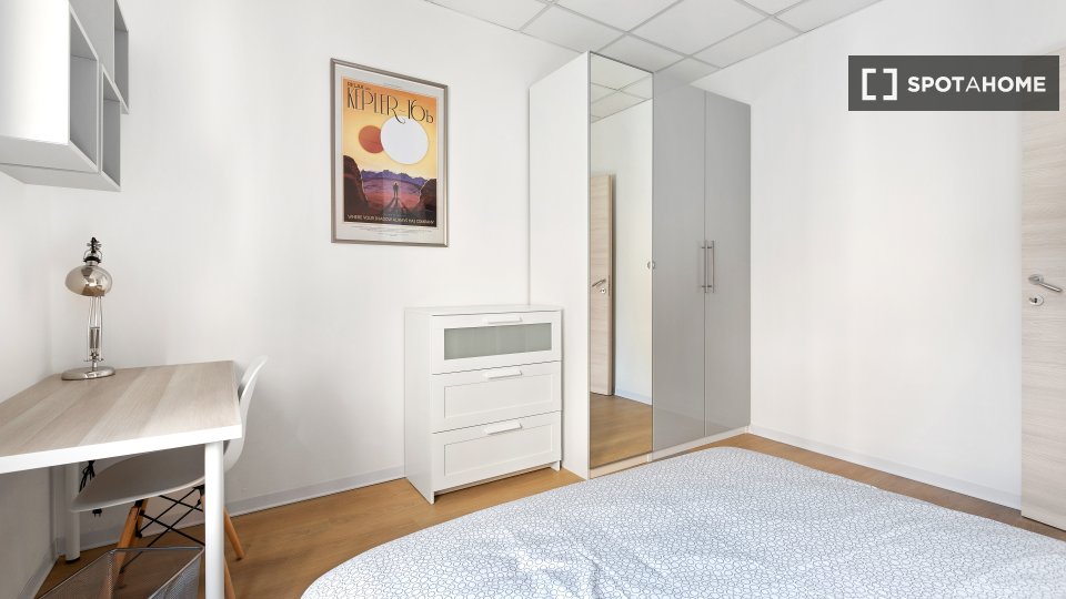 Double room Milan, 8 beds, 176m² — photo 15