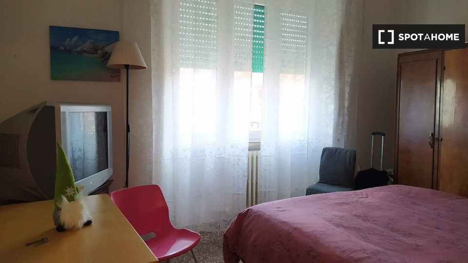 Double room Rome, 3 beds — photo 1