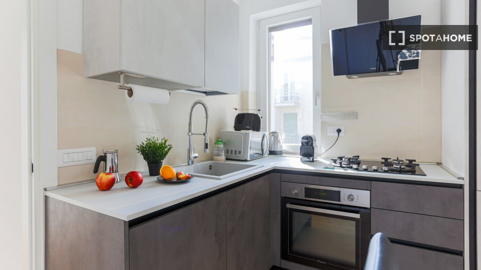 Apartment Milan, 2 beds, 80m² — photo 24