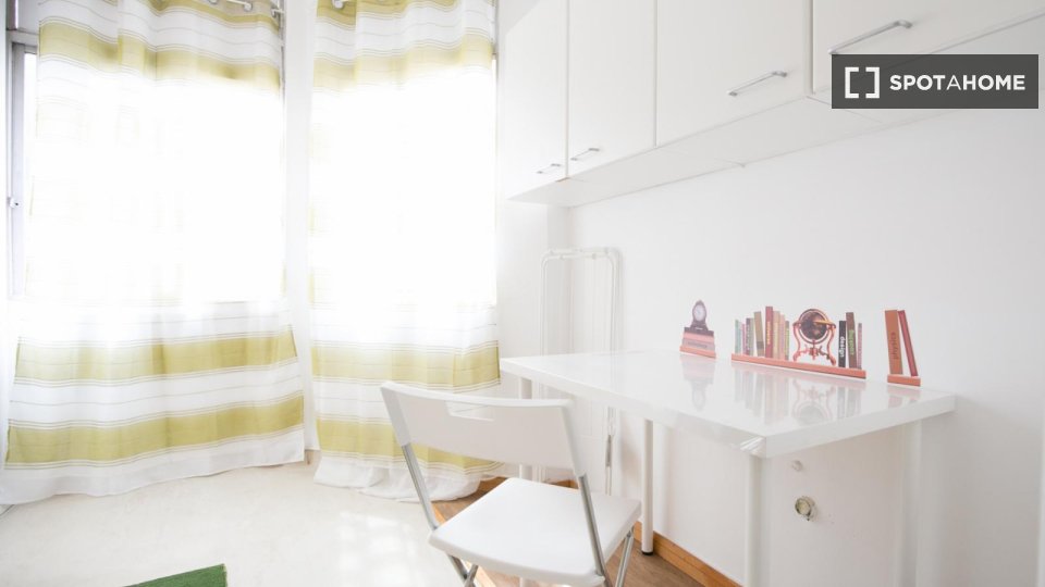 Double room Lisbon, 20 beds — photo 29