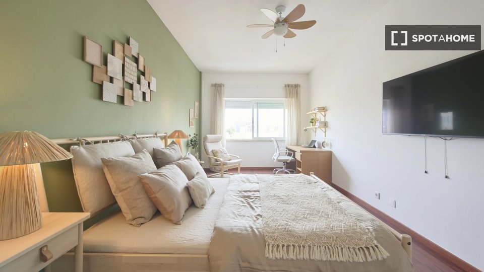 Double room Lisbon, 7 beds — photo 11