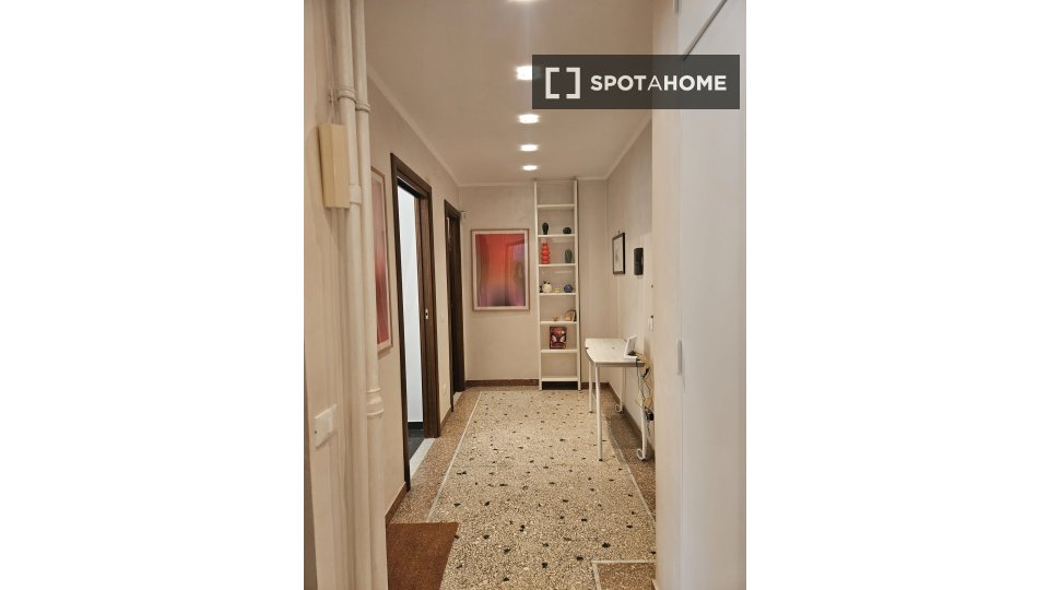 Apartment Rome, 2 beds, 48m² — photo 2