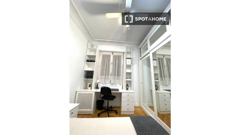 Double room Madrid, 7 beds — photo 14