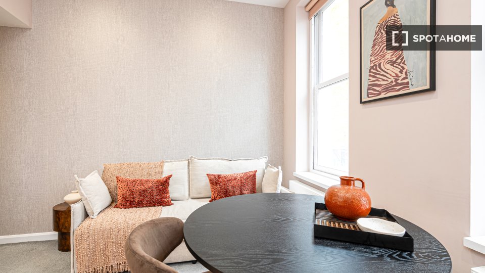 Apartment London, 1 bed, 40m² — photo 5