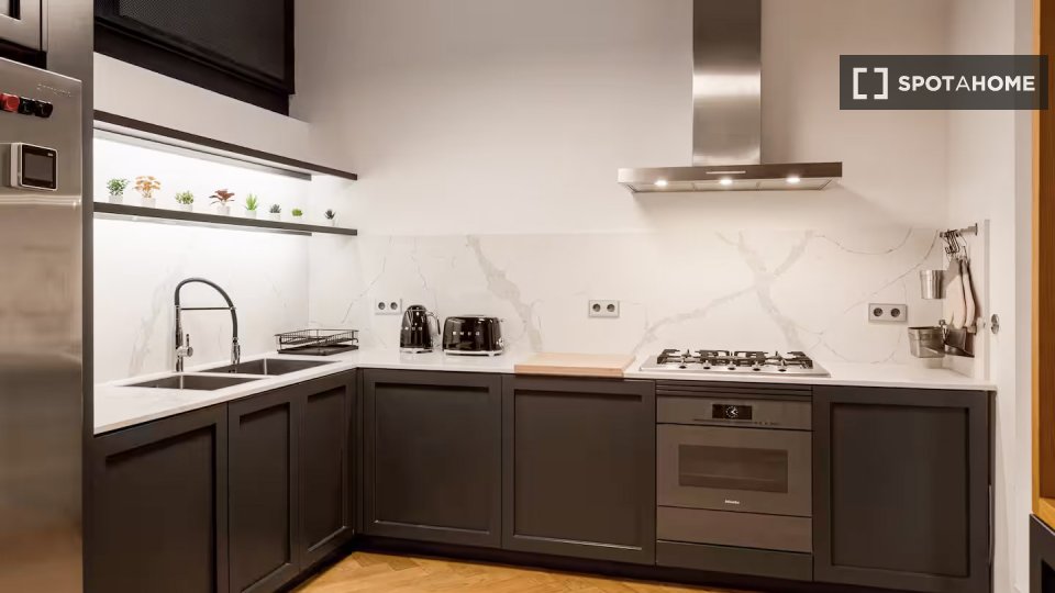 Apartment Lisbon, 4 beds, 419m² — photo 12