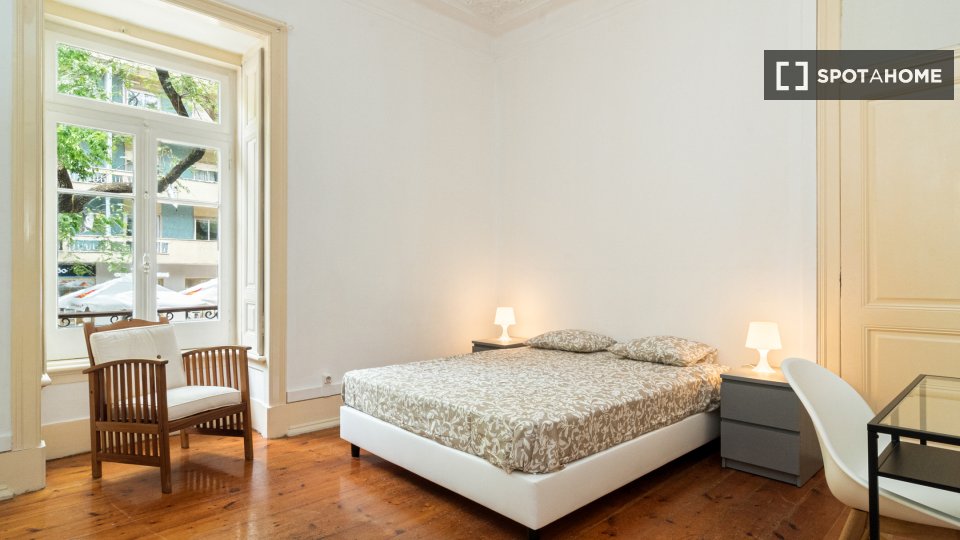 Double room Lisbon, 11 beds — photo 5