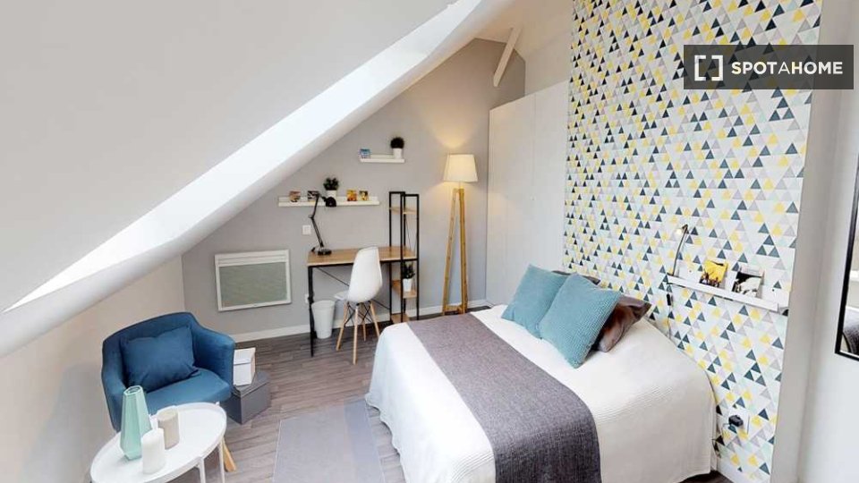 Double room Lille, 3 beds, 90m² — photo 2