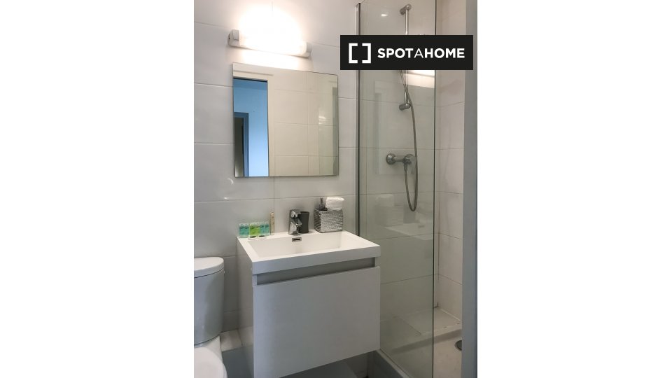 Apartment Paris, 1 bed, 18m² — photo 4