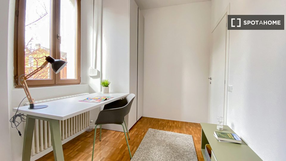 Double room Trento, 3 beds — photo 9