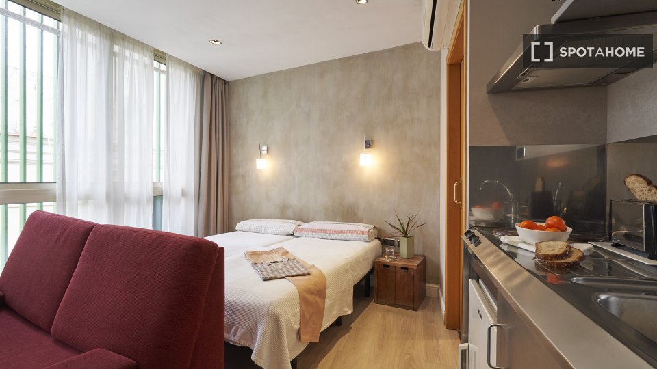 Apartment Barcelona, 1 bed, 45m² — photo 1