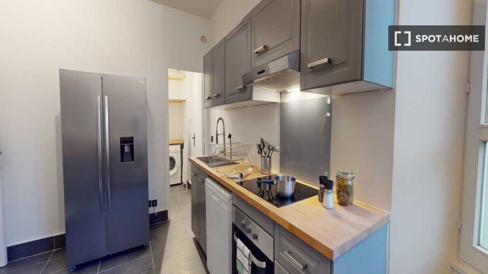 Double room Paris, 6 beds, 150m² — photo 13