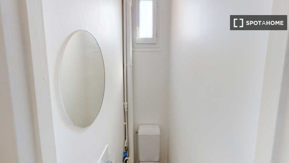 Double room Paris, 5 beds, 110m² — photo 5