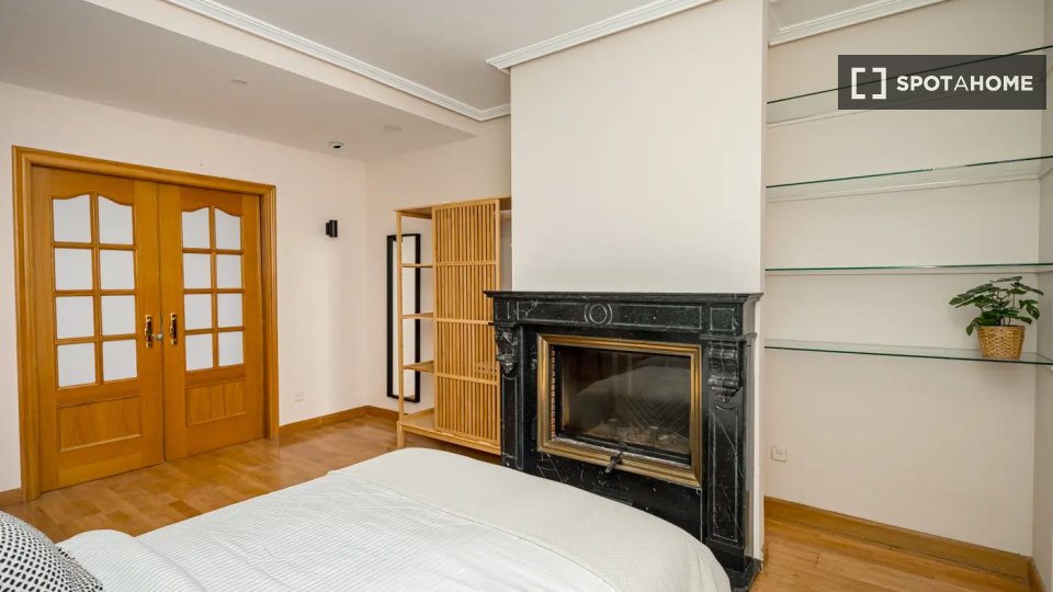 Double room Madrid, 10 beds — photo 3