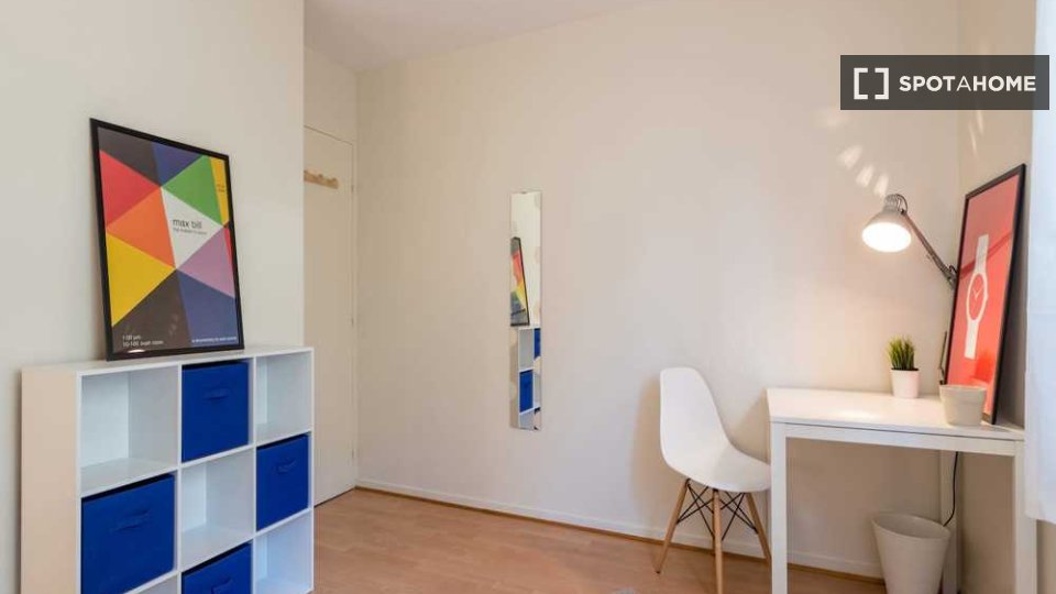Double room Lyon, 3 beds, 80m² — photo 1