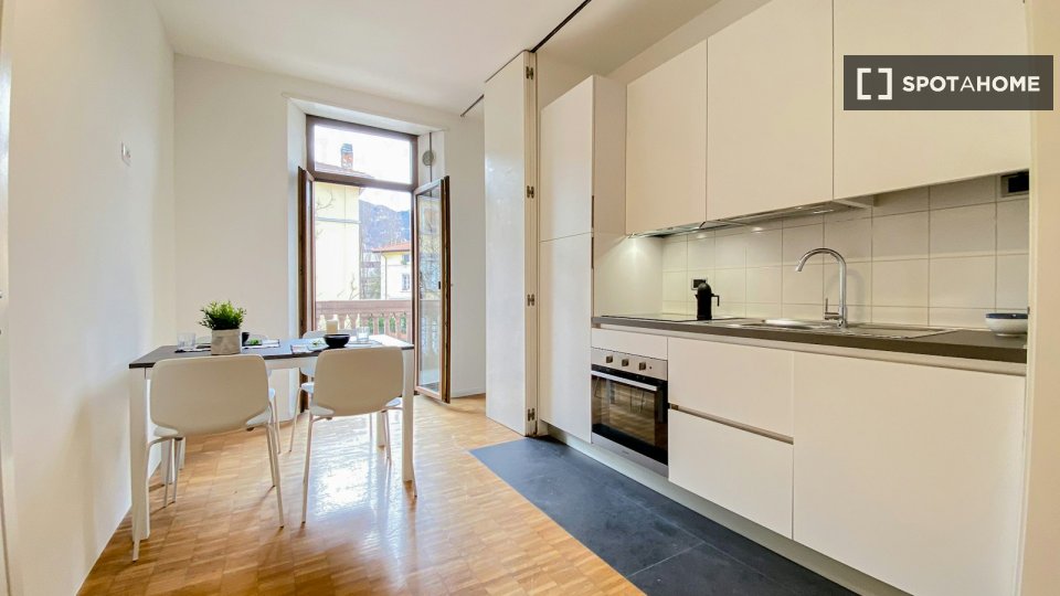 Double room Trento, 3 beds — photo 5