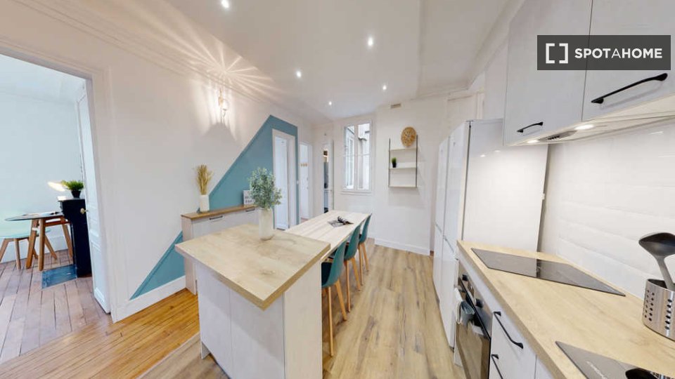 Double room Paris, 9 beds, 160m² — photo 13