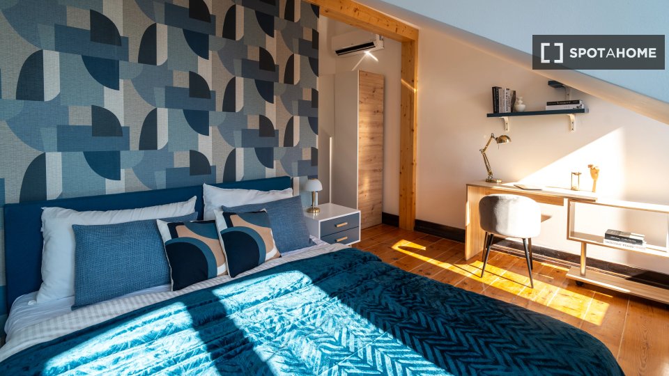 Double room Lisbon, 9 beds — photo 1