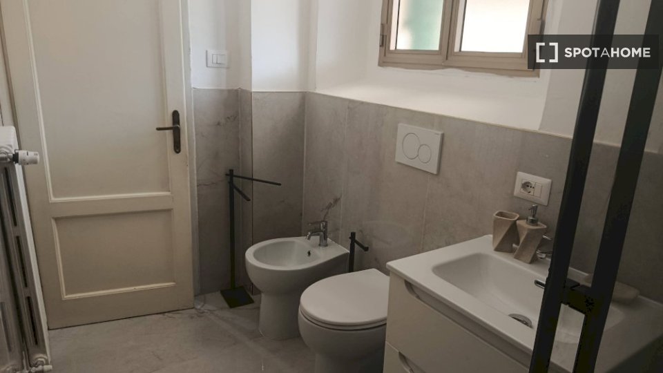 Double room Florence, 3 beds — photo 11