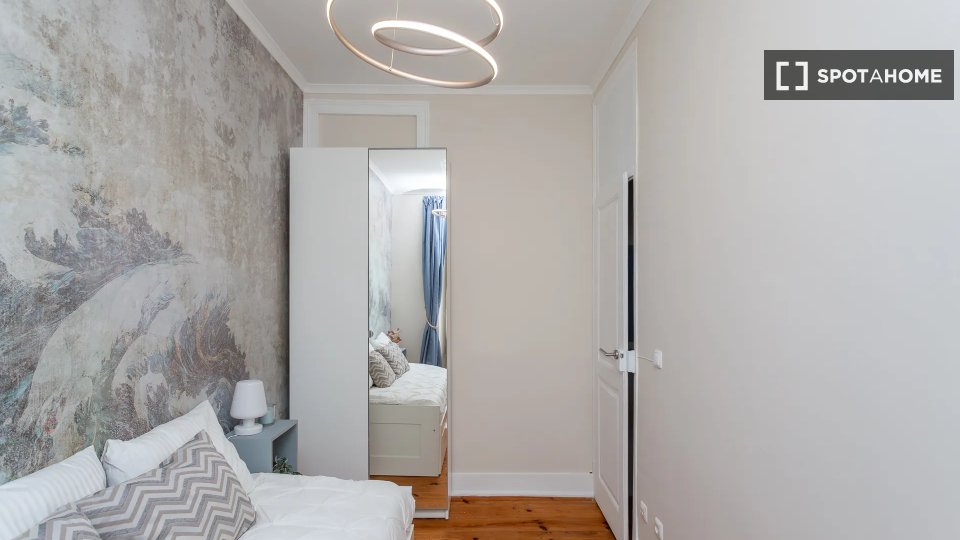 Double room Lisbon, 6 beds — photo 7