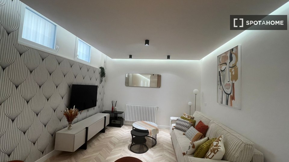 Apartment Madrid, 2 beds, 80m² — photo 3