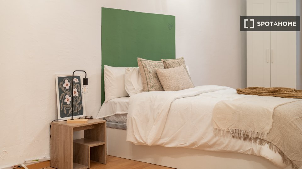 Double room Barcelona, 4 beds, 90m² — photo 1