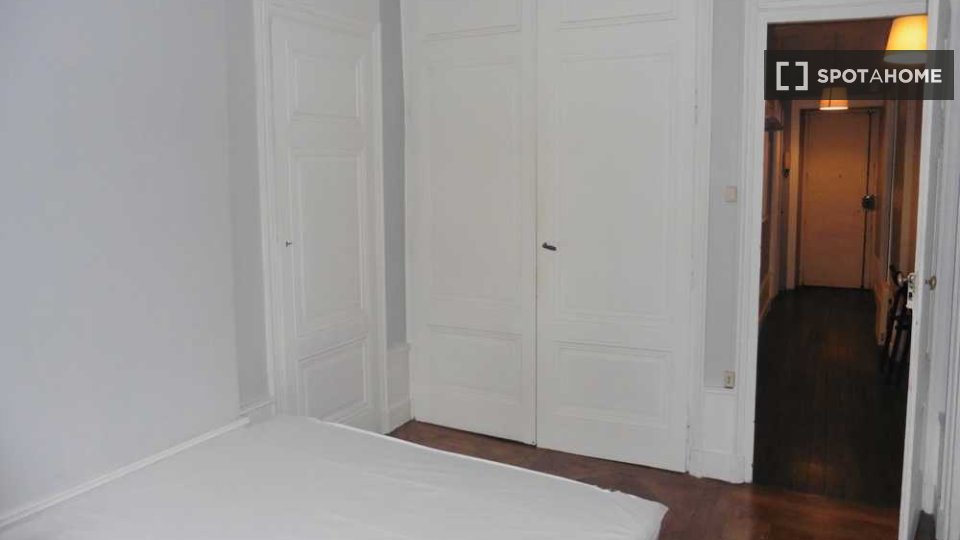 Camera doppia Lione, 4 camere, 90m² — foto 4