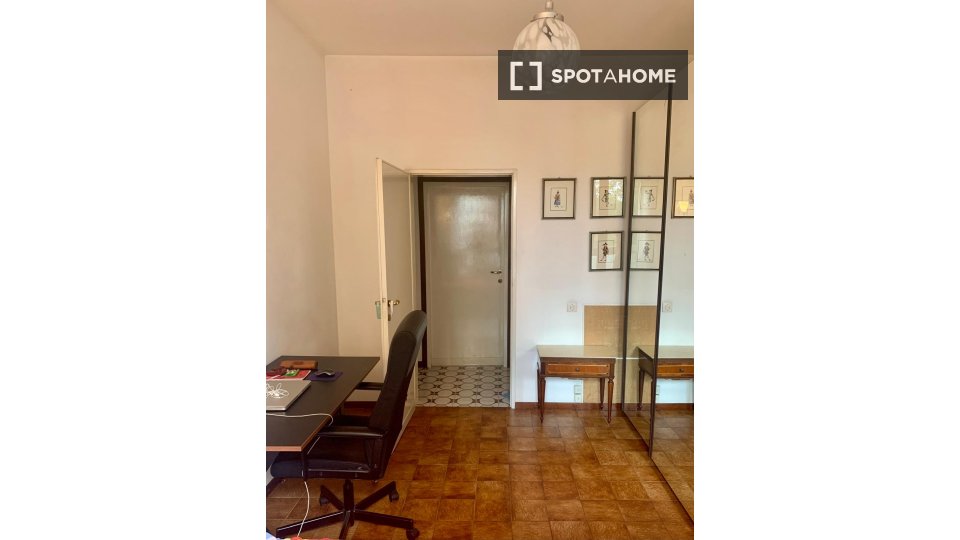Double room Milan, 1 bed, 80m² — photo 2