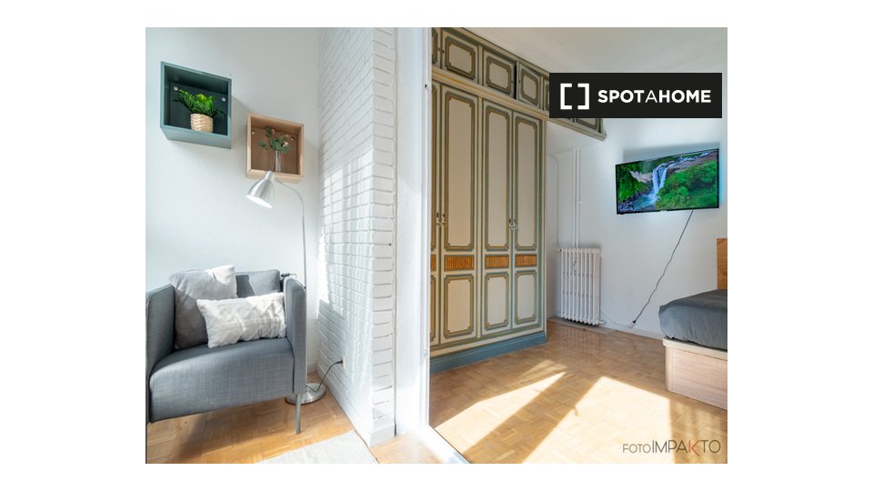 Double room Madrid, 6 beds, 207m² — photo 15