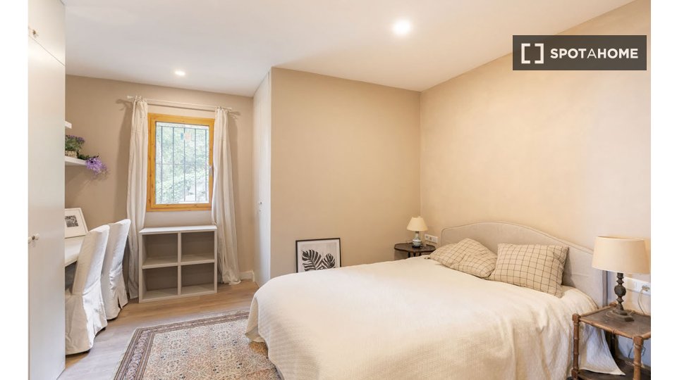 Double room Barcelona, 2 beds, 382m² — photo 9