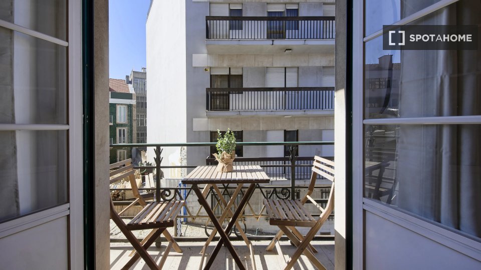 Double room Lisbon, 4 beds — photo 4