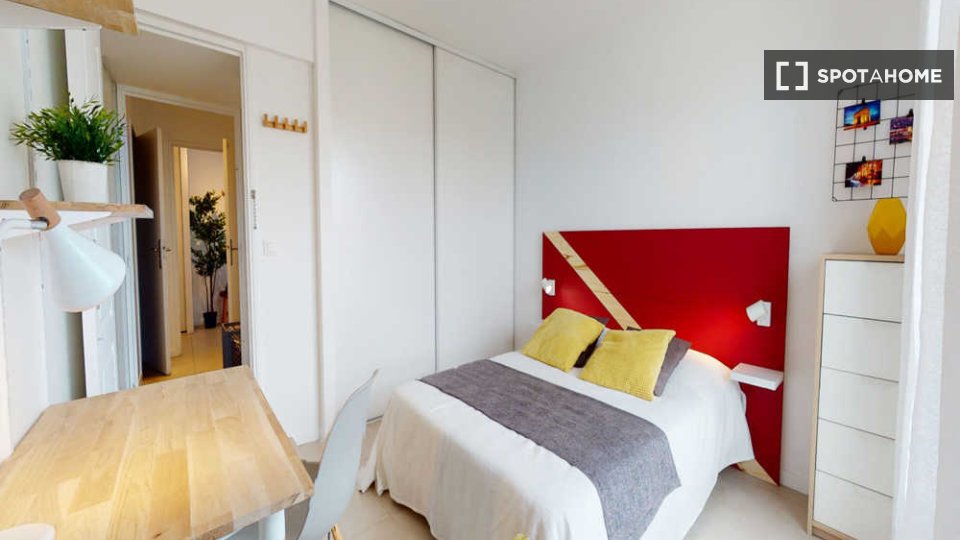 Double room Paris, 6 beds, 140m² — photo 1