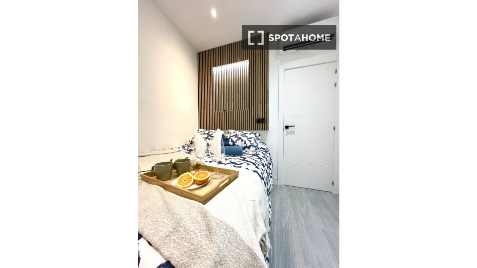 Apartment Madrid, 2 beds, 65m² — photo 1