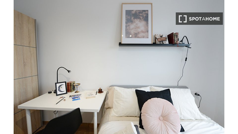 Double room Bilbao, 4 beds — photo 12