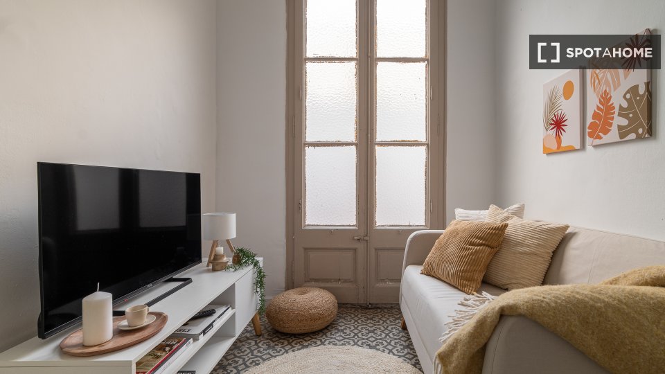 Double room Barcelona, 7 beds, 121m² — photo 8