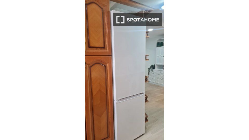Double room Madrid, 4 beds — photo 3