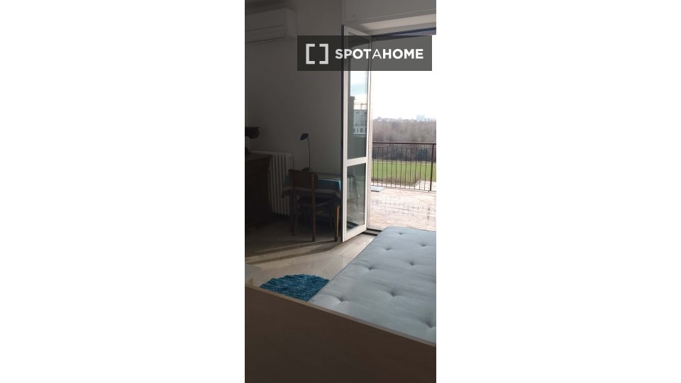 Double room Milan, 1 bed — photo 6