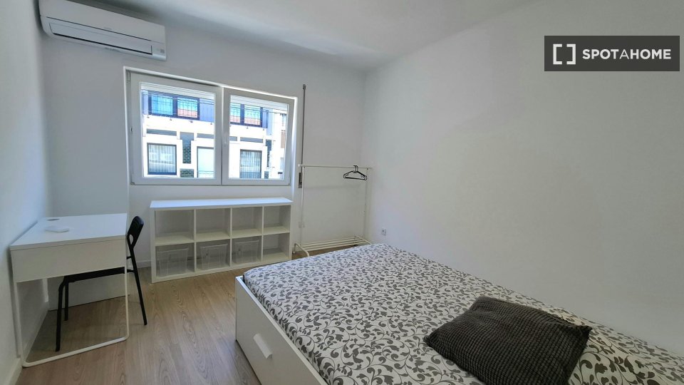 Double room Porto, 4 beds — photo 1