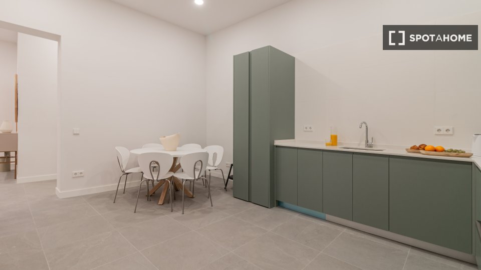 Apartment Madrid, 3 beds — photo 14