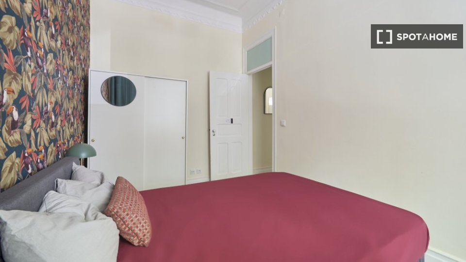 Double room Lisbon, 5 beds — photo 2