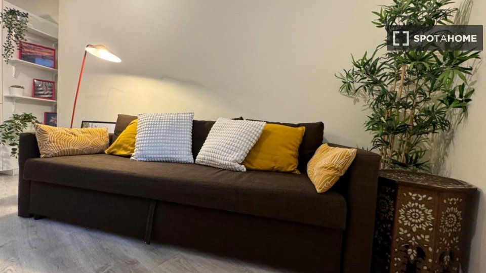Apartment mono Lisbon, 43m² — photo 3