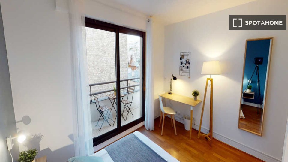 Double room Paris, 8 beds, 150m² — photo 24