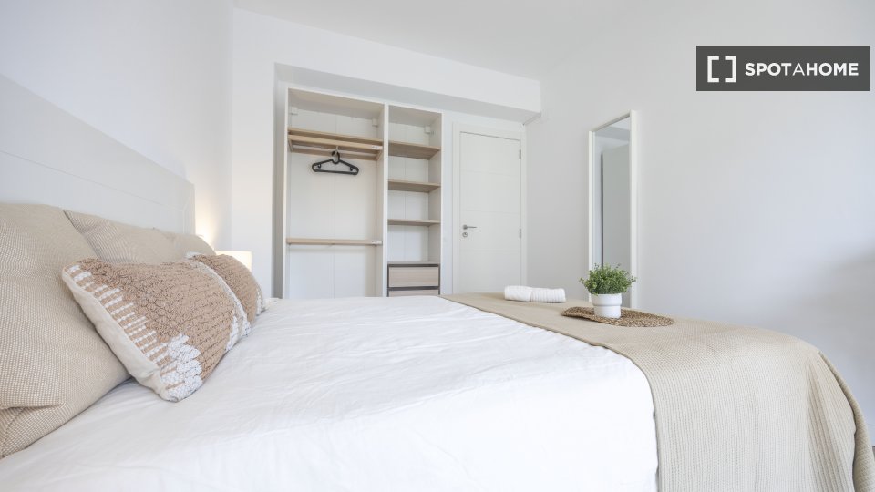 Chambre double Valence, 5 chambres, 100m² — photo 9