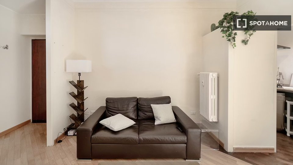 Apartment Milan, 1 bed, 65m² — photo 8