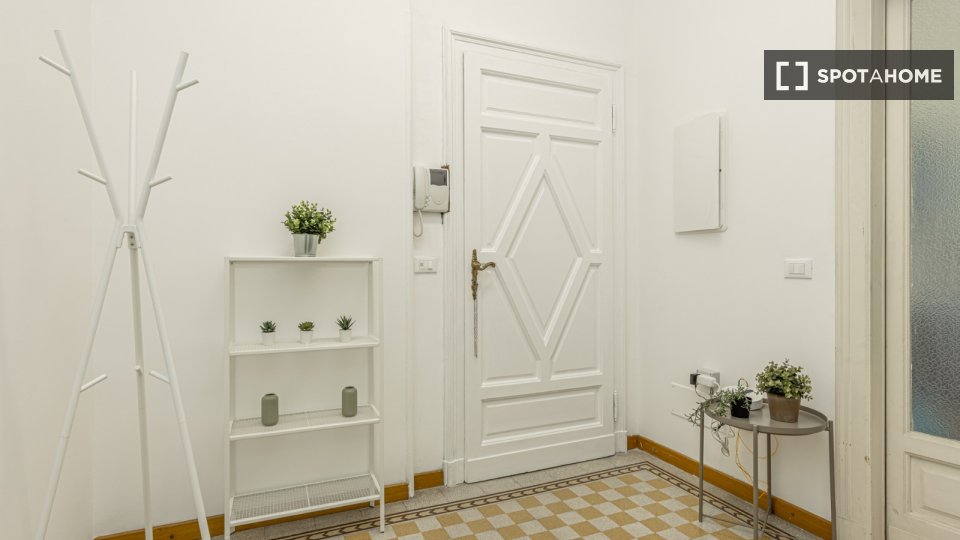 Double room Milan, 4 beds, 85m² — photo 19