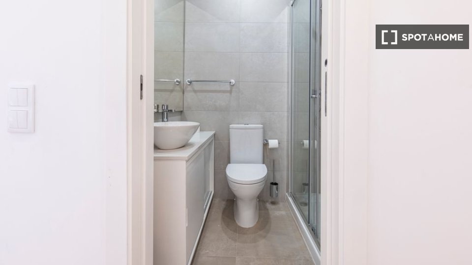 Apartment Lisbon, 4 beds — photo 5